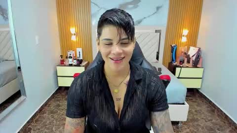 Snapshot of karolandluna chatting on 10/10/25, 11:04 Karol and Luna online show from 10/10/25, 11:04