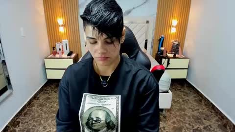 Karol and Luna online show from 01/15/26, 07:28