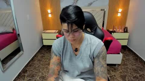 Karol and Luna online show from 03/25/26, 07:42