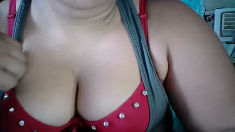 Snapshot of karolbb chatting on 12/08/24, 07:32 karolbb online show from 12/08/24, 07:32