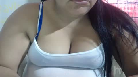 Snapshot of karolbb chatting on 12/28/24, 12:24 karolbb online show from 12/28/24, 12:24