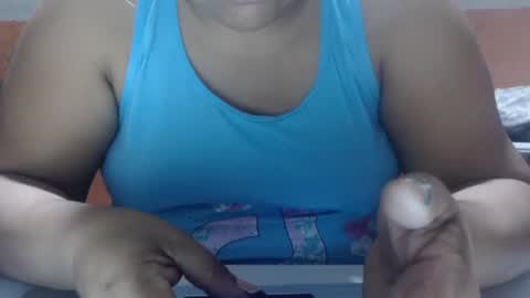 Snapshot of karolbb chatting on 01/11/25, 11:23 karolbb online show from 01/11/25, 11:23