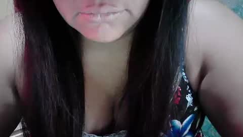 Snapshot of karolbb chatting on 02/06/25, 11:54 karolbb online show from 02/06/25, 11:54