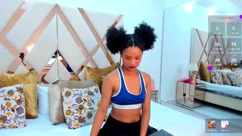 Snapshot of karolebonyy chatting on 01/11/26, 06:29 Karol online show from 01/11/26, 06:29