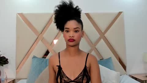 Snapshot of karolebonyy chatting on 02/10/26, 06:06 Karol online show from 02/10/26, 06:06