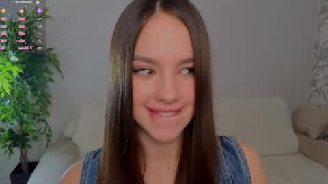 Molly online show from 05/01/26, 06:18