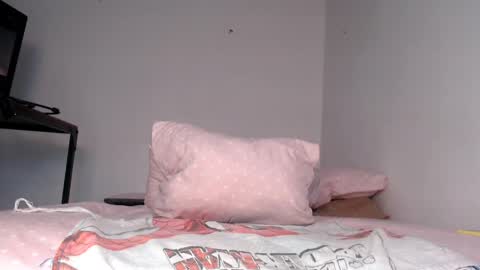 Snapshot of karolgirl_1 chatting on 06/02/26, 10:39 Karol online show from 06/02/26, 10:39