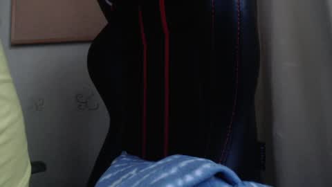Snapshot of karolhorny96 chatting on 01/20/25, 02:36 Karol  online show from 01/20/25, 02:36