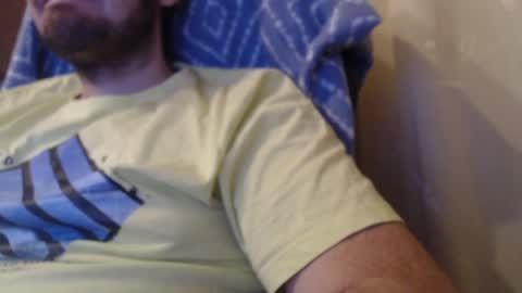 Snapshot of karolhorny96 chatting on 02/04/25, 06:38 Karol  online show from 02/04/25, 06:38
