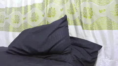 Snapshot of karoli_sanz chatting on 02/21/25, 01:33 Karolinstagram.karoli sanz online show from 02/21/25, 01:33