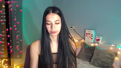 Kira online show from 11/01/25, 01:51