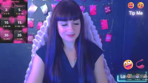 Caroline online show from 10/25/25, 06:32
