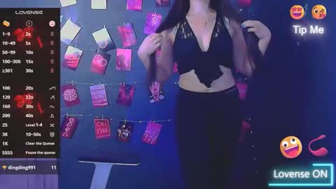 Caroline online show from 11/27/25, 09:00