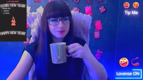 Caroline online show from 04/16/26, 05:41