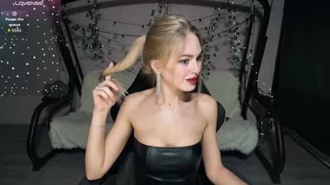 Snapshot of karolinahayes chatting on 04/10/26, 06:34 KarolinaHayes online show from 04/10/26, 06:34