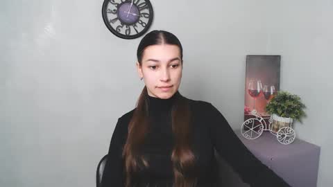 Karolina online show from 02/13/25, 06:52