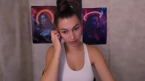 Karolina online show from 09/18/25, 04:58