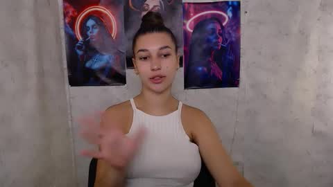 Karolina online show from 09/20/25, 05:08