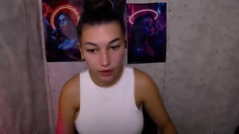 Karolina online show from 10/08/25, 05:38