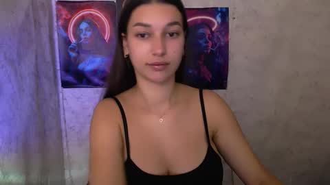 Karolina online show from 10/11/25, 05:39
