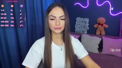 Karolina online show from 03/15/26, 07:47