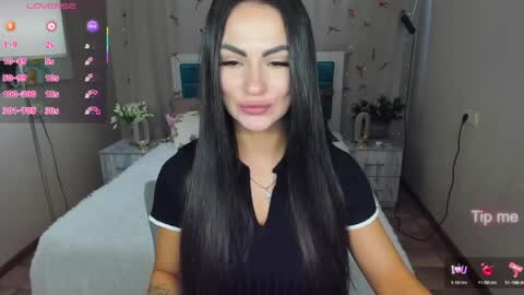 Karolina online show from 05/06/26, 05:35