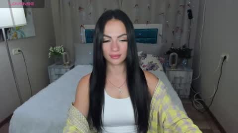 Karolina online show from 07/06/26, 05:37