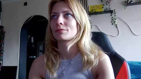 karoline121 online show from 02/26/26, 09:41