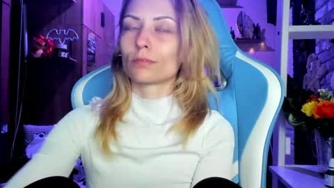 karoline121 online show from 03/23/26, 05:28