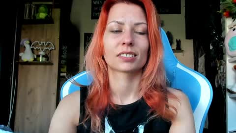 karoline121 online show from 04/15/26, 09:16