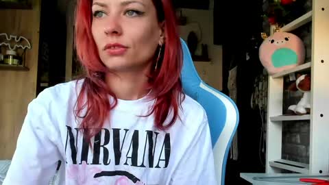 karoline121 online show from 05/15/26, 04:08
