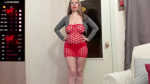 Snapshot of karolinecher chatting on 02/16/25, 02:10 Karoline online show from 02/16/25, 02:10