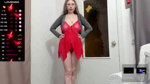 Snapshot of karolinecher chatting on 03/08/25, 12:09 Karoline online show from 03/08/25, 12:09