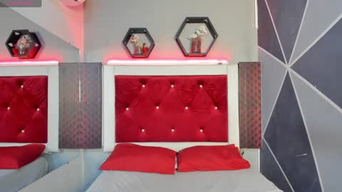 Karol online show from 02/05/25, 11:55