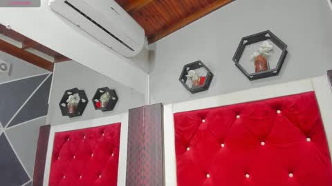 Karol online show from 03/12/25, 11:20