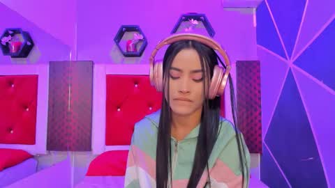 Karol online show from 10/06/25, 11:40