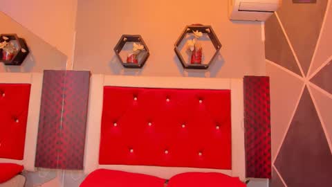 Karol online show from 10/18/25, 11:33