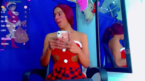 Snapshot of karoll_scoott chatting on 12/14/24, 01:28 karol online show from 12/14/24, 01:28