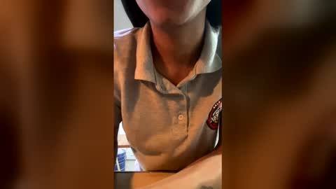 Snapshot of karoll_scoott chatting on 06/01/26, 11:50 karol online show from 06/01/26, 11:50