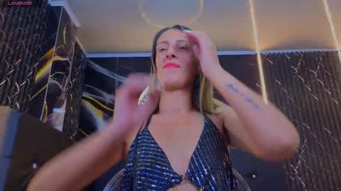 karolyn online show from 03/17/26, 04:54