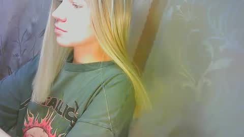 Caroline Fox online show from 09/11/25, 10:15