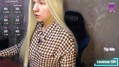 Caroline Fox online show from 02/19/26, 09:05