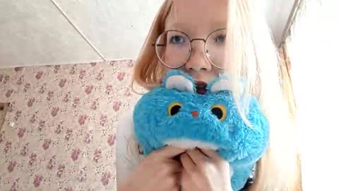 Snapshot of karoncabeza chatting on 03/03/26, 07:03 Sara online show from 03/03/26, 07:03