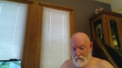 Snapshot of karpp chatting on 11/18/25, 04:11 karpp online show from 11/18/25, 04:11