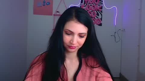 Karyna online show from 06/17/26, 05:43