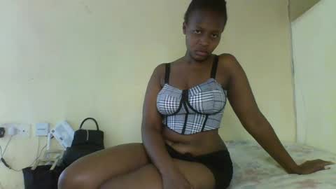 Snapshot of kashy_ chatting on 06/30/26, 10:27 kashy_ online show from 06/30/26, 10:27
