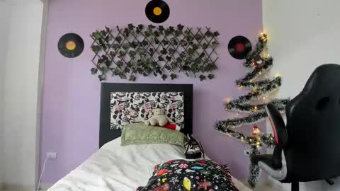 Snapshot of kassandra_james chatting on 01/03/25, 02:08 kassandra james online show from 01/03/25, 02:08