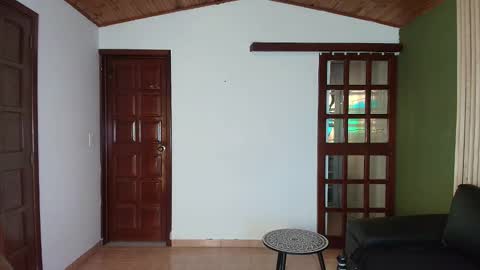 Snapshot of kassandra_james chatting on 11/20/25, 01:11 kassandra james online show from 11/20/25, 01:11