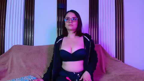 kassandra james online show from 02/21/26, 01:45