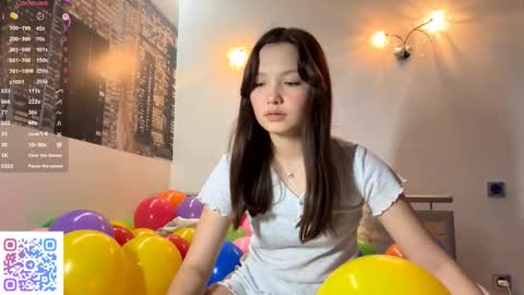 Snapshot of kassandrataulbee chatting on 09/12/25, 09:42 Kira online show from 09/12/25, 09:42